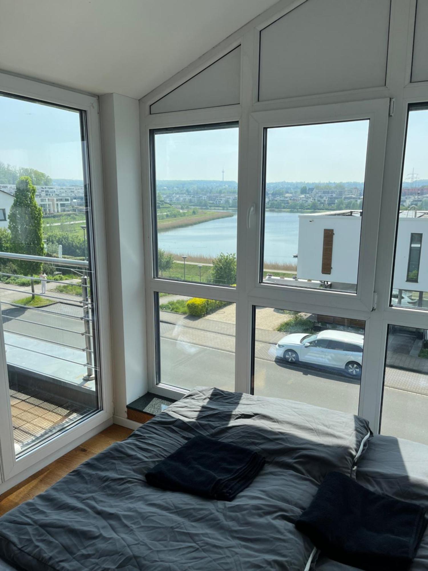 Haus Mit Panoramablick Auf Den Phoenixsee Dortmund Kültér fotó
